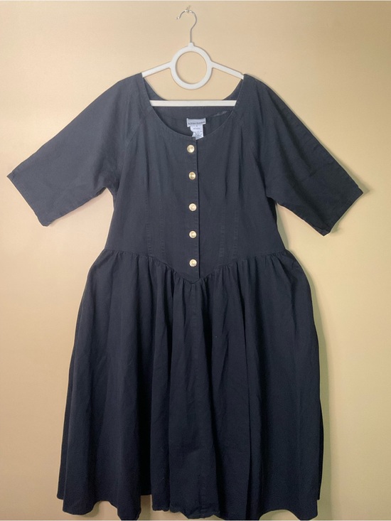 Adrian Jordan Dresses & Skirts - Vintage Women’s Black Midi Denim Button-Front Dress with Short Sleeves